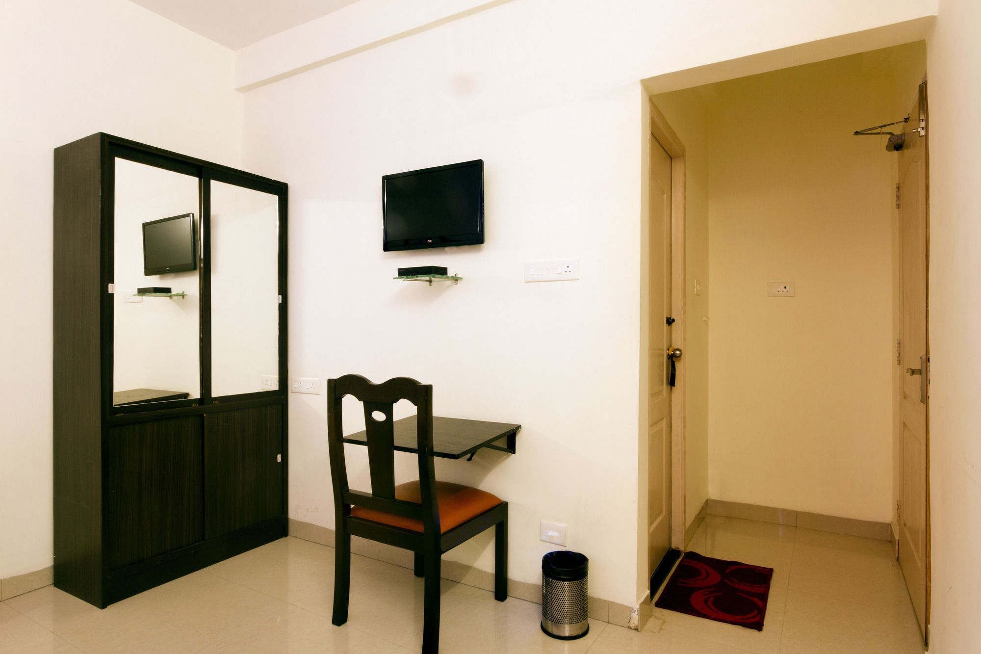 Fabhotel Evlewt Omr Siruseri Exterior photo